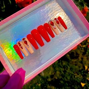 Press on nails